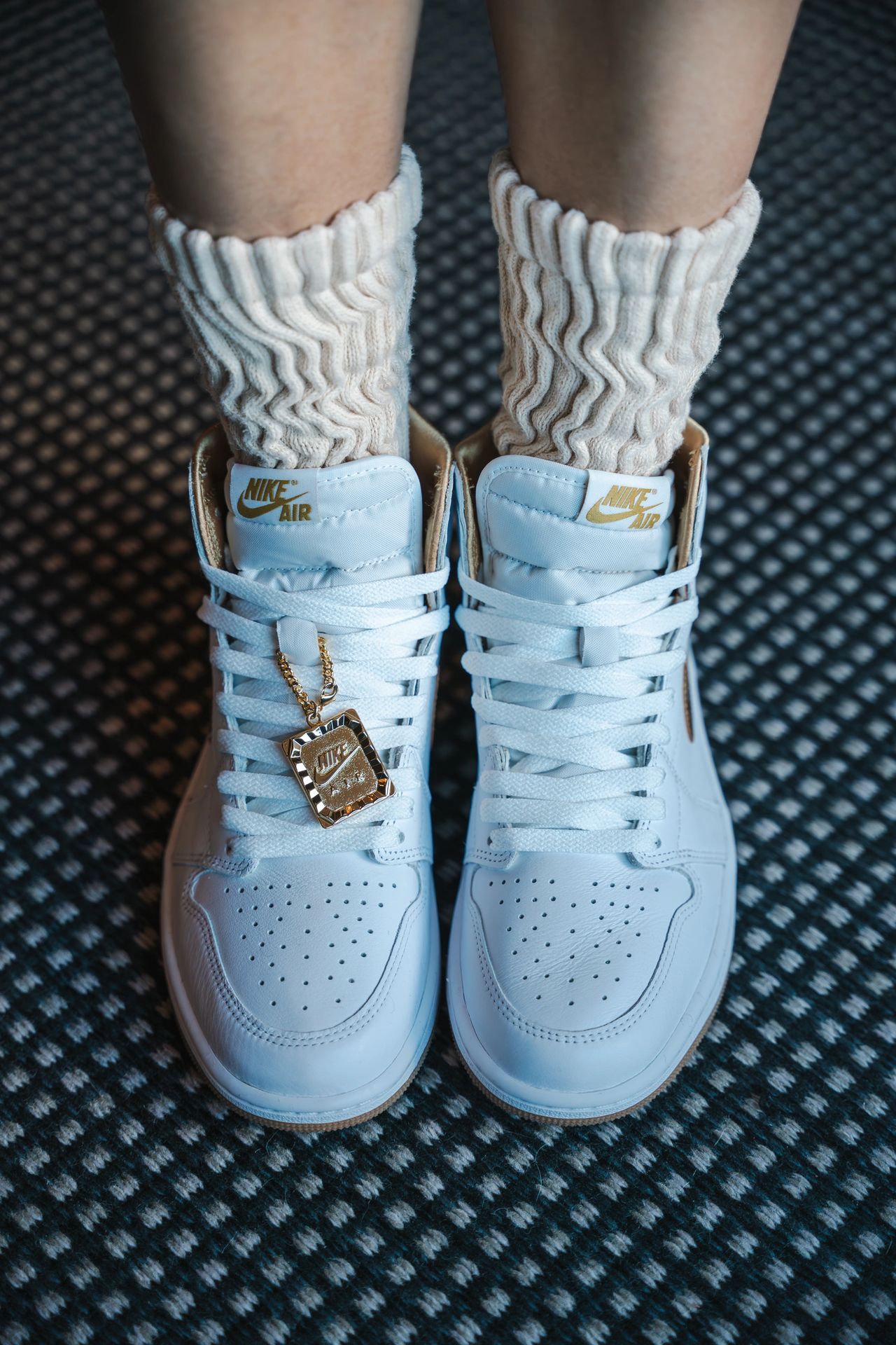 Nike snkrs golden hangtag clearance